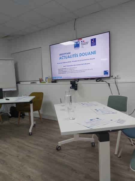 Réunion sur les actualités douanières, organisée par le STM Marseille-Fos.